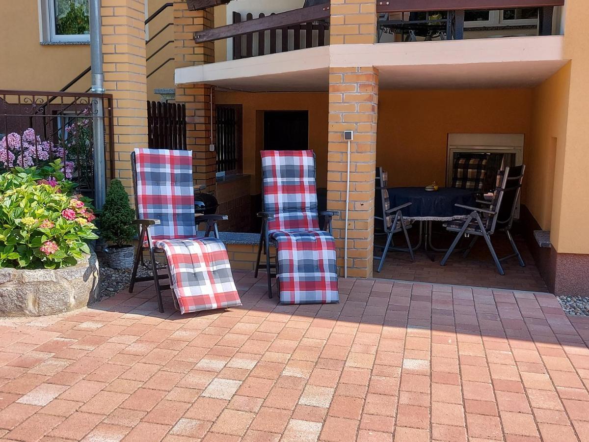 נויצלה Ferienwohnung Hahn מראה חיצוני תמונה